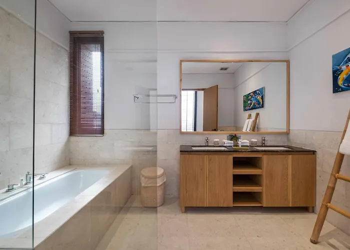 Cahaya By Island Escape Villa